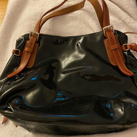 Dooney & Bourke Black Patent Leather Shoulder Handbag & Wallet EUC - Picture 3 of 14